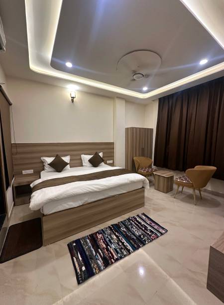 Vrinda Shridhar Hotel